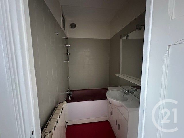 Appartement F6 à vendre - 3 pièces - 42.0 m2 - NANCY - 54 - LORRAINE - Century 21 Les Portes D'Or