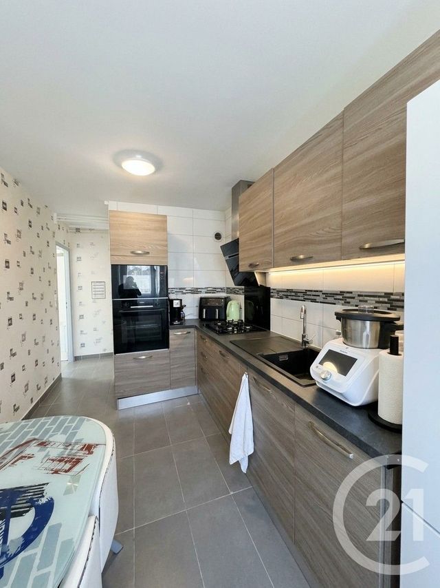 Appartement F3 à vendre - 3 pièces - 64.0 m2 - VANDOEUVRE LES NANCY - 54 - LORRAINE - Century 21 Les Portes D'Or